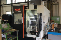 VARIAXIS J-500 (MAZAK)